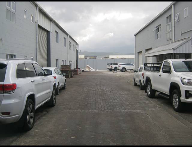 363M² FACTORY TO LET IN GEORGE PARK